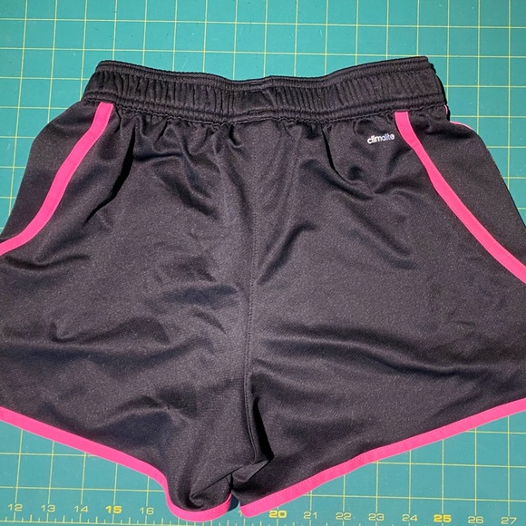 Adidas women's/girl's shorts - Picture 2 of 3
